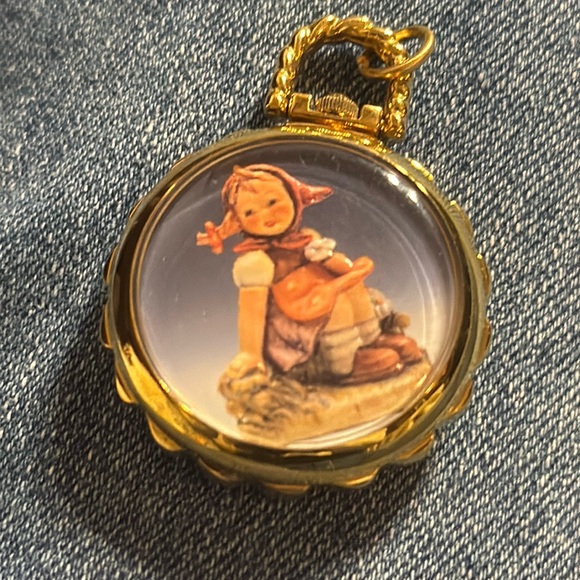 Vintage MJ Hummel pocket watch gold toned pendant no scratches In the Meadow - Picture 1 of 6